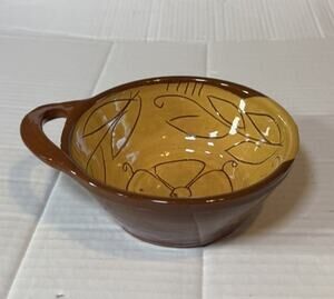 An Approved Williamsburg Souvenir Redware Slip Glaze Pottery Floral Bowl